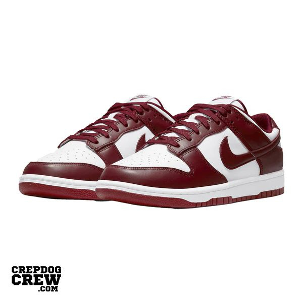 Nike Dunk Low Sneakers